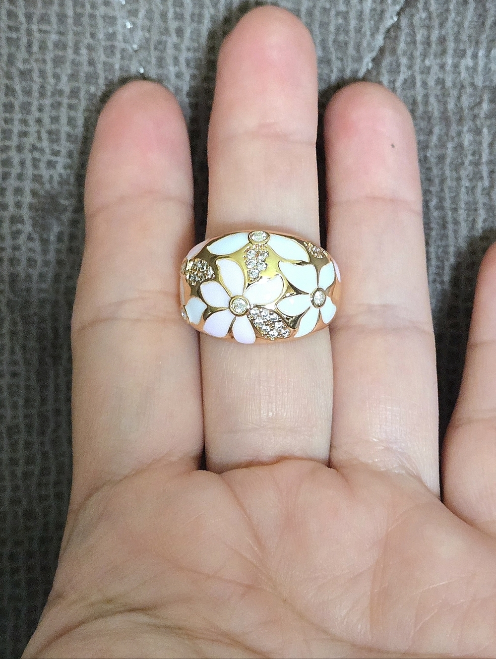 ✨️HP✨️ Piper K Floral💐 Enamel Dome Ring💍 with Cubic Zirconias💎 - NWOT - Picture 11 of 15